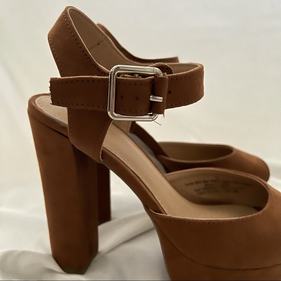 Platform suede ankle strap peep toe heels - Picture 5 of 5